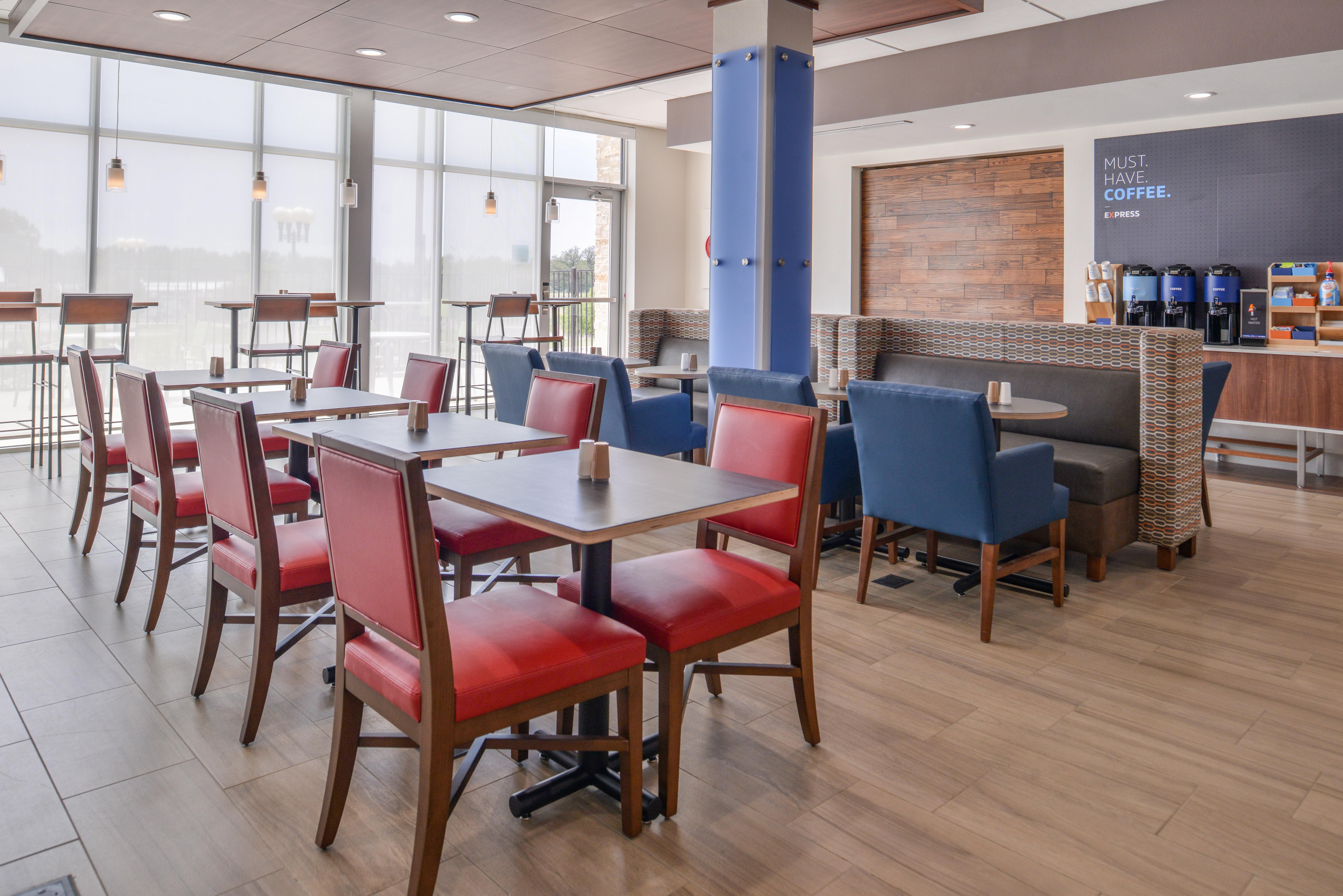 Holiday Inn Express - Early By Ihg Eksteriør bilde