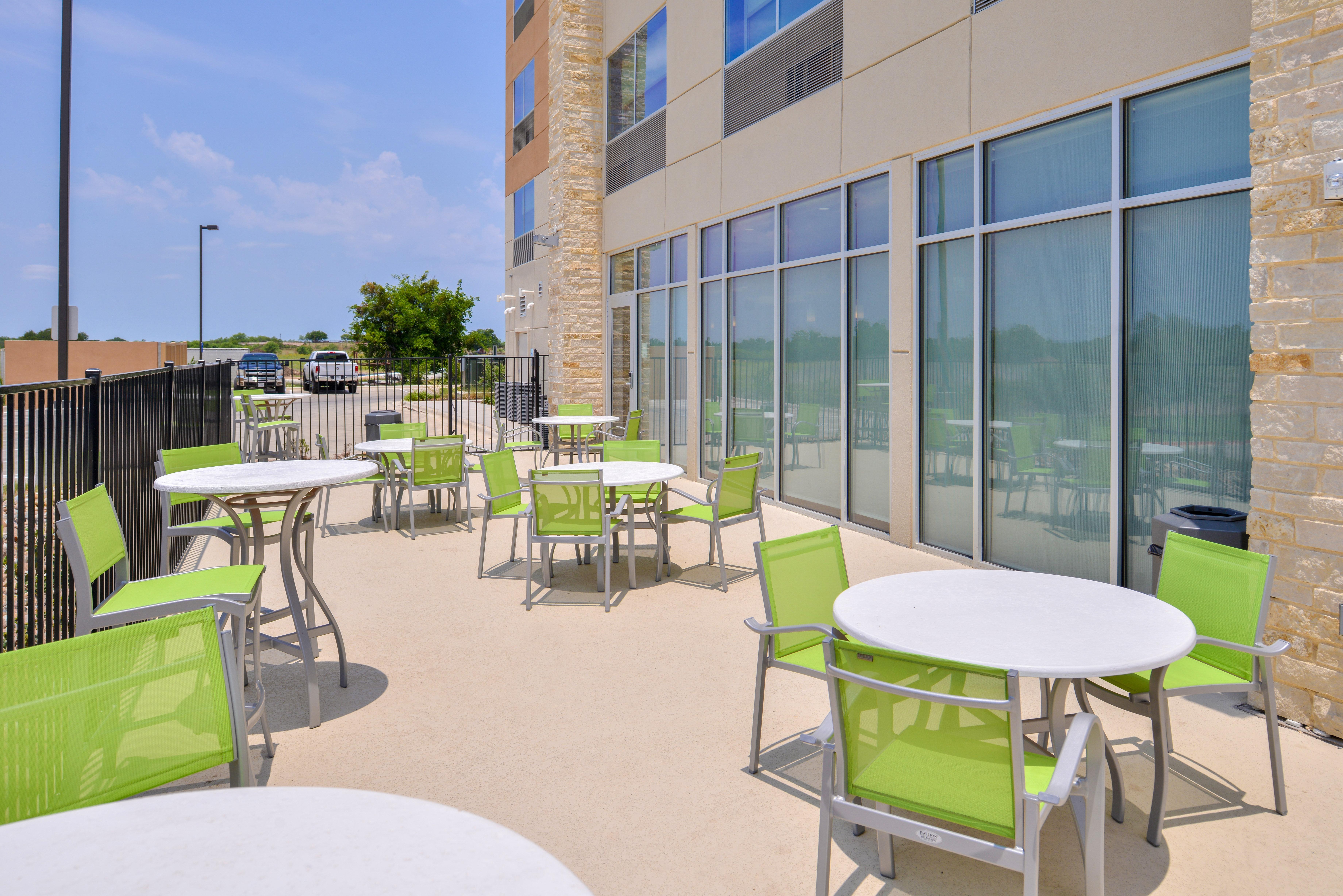 Holiday Inn Express - Early By Ihg Eksteriør bilde