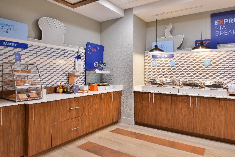 Holiday Inn Express - Early By Ihg Eksteriør bilde
